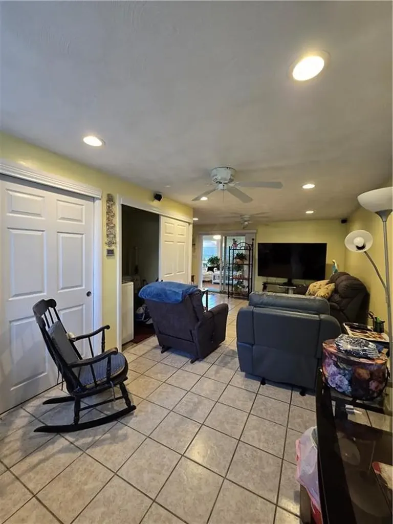 158 Underwood Avenue Warwick RI 02888