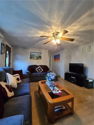 158 Underwood Avenue Warwick RI 02888