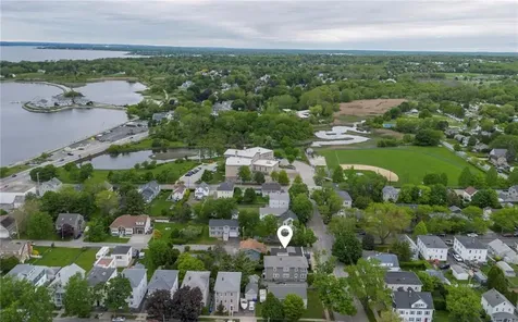 413 High Street Bristol RI 02809