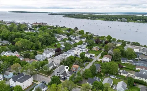 413 High Street Bristol RI 02809