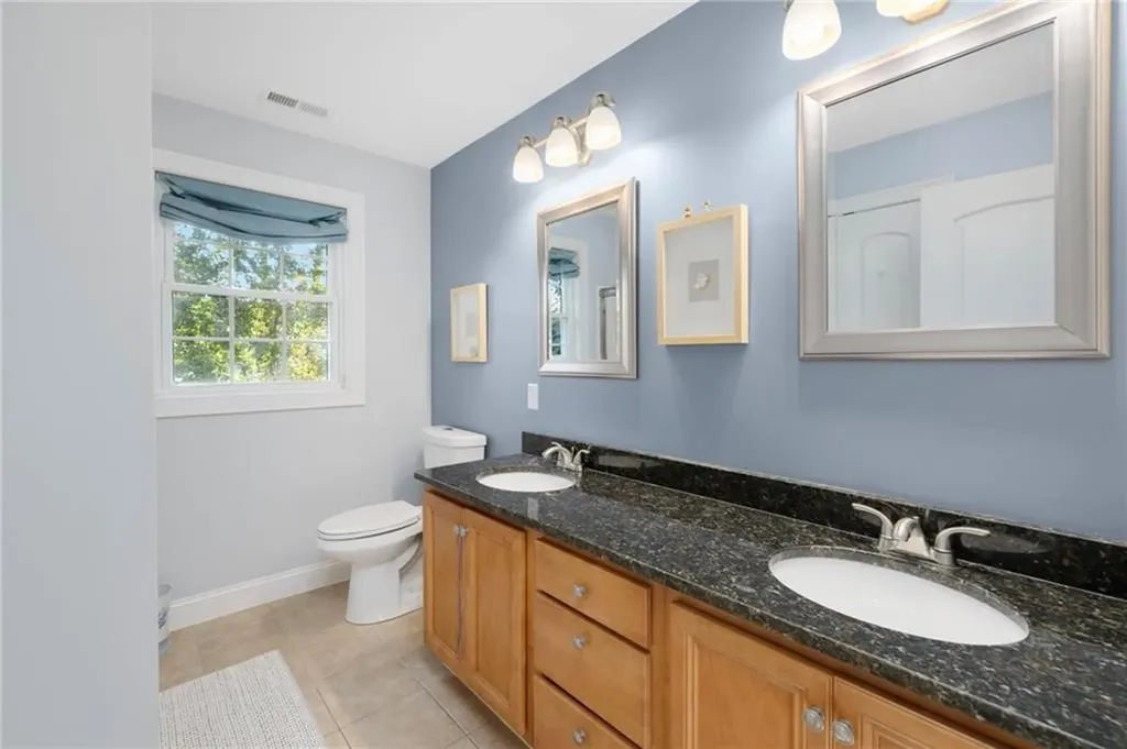 10 Honey Lou Court Cranston RI 02921