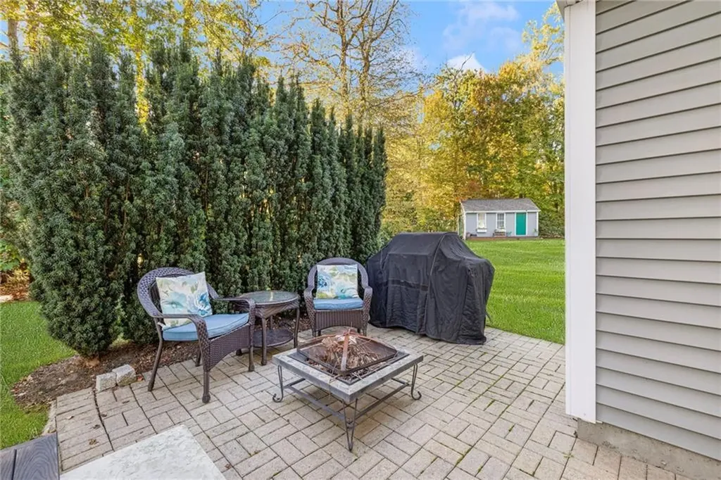 10 Honey Lou Court Cranston RI 02921