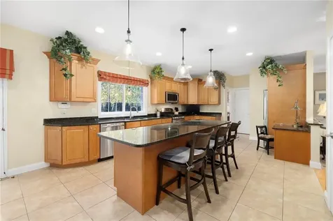 10 Honey Lou Court Cranston RI 02921