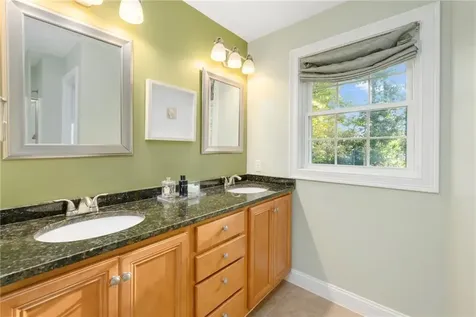 10 Honey Lou Court Cranston RI 02921