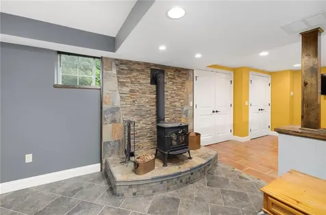 10 Honey Lou Court Cranston RI 02921