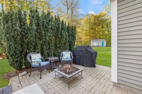 10 Honey Lou Court Cranston RI 02921