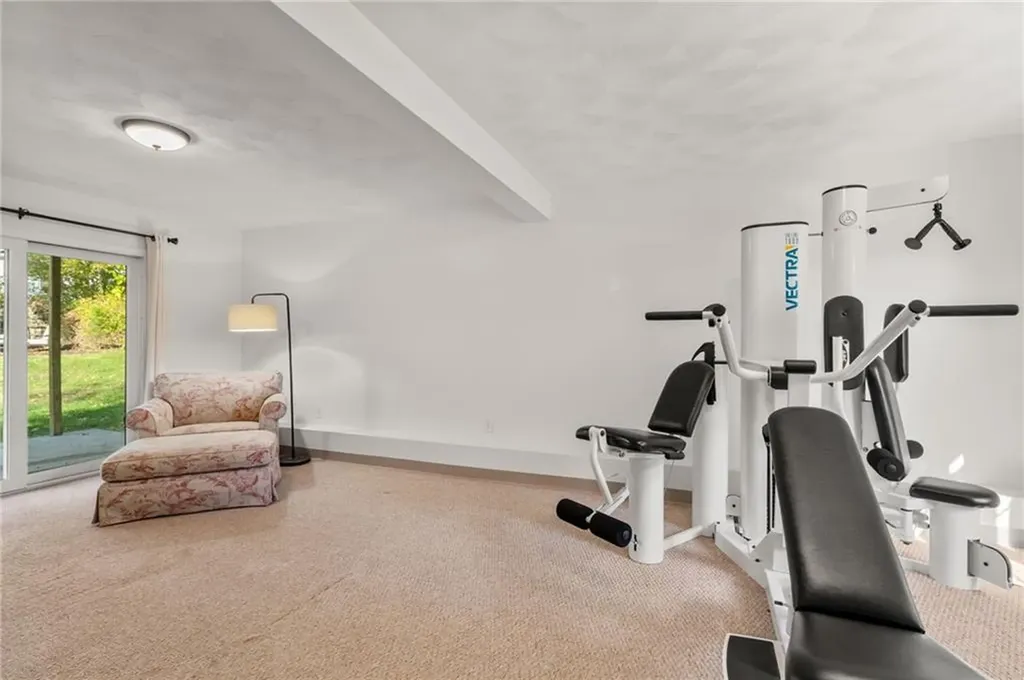 5 Meadow Court Smithfield RI 02917