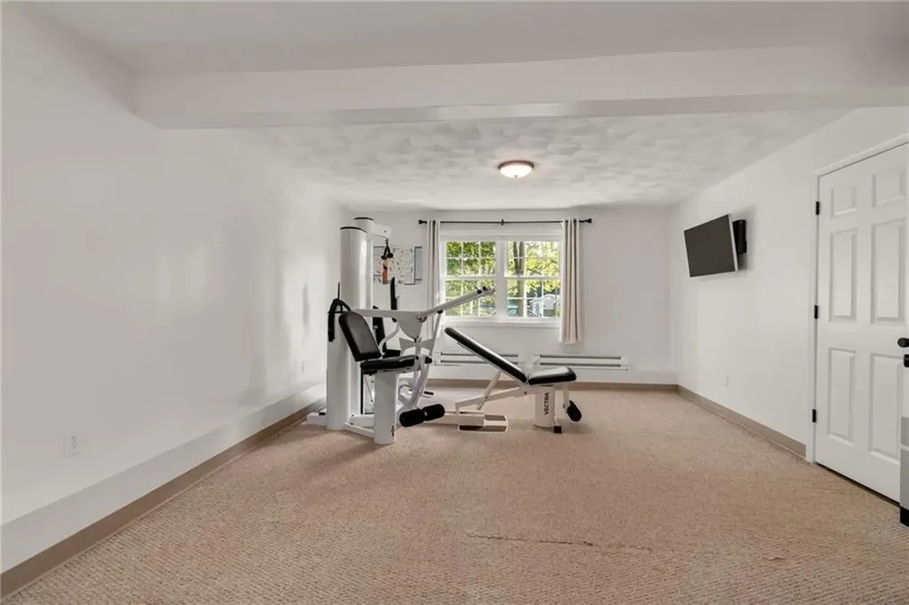 5 Meadow Court Smithfield RI 02917