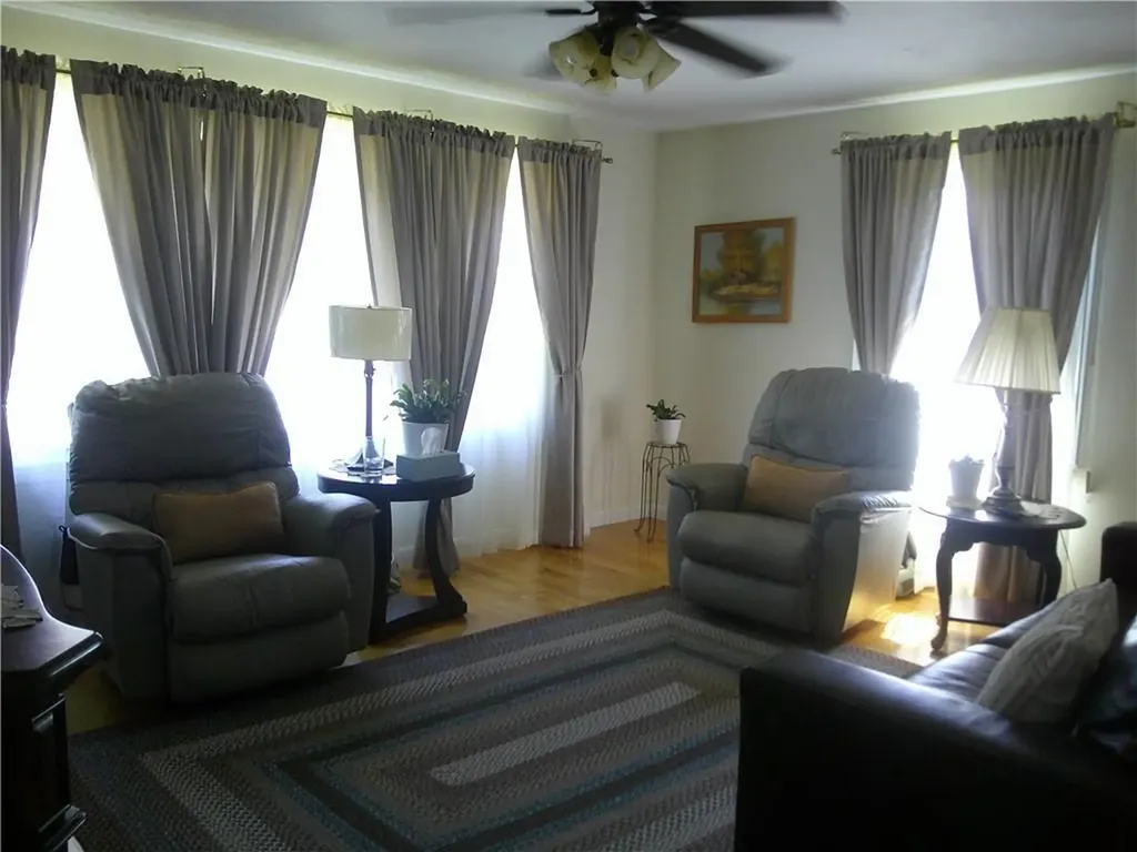 16 Kent Street Cumberland RI 02864