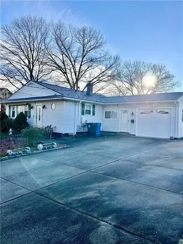 16 Kent Street Cumberland RI 02864