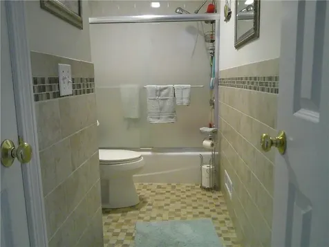 16 Kent Street Cumberland RI 02864