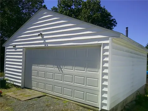 16 Kent Street Cumberland RI 02864