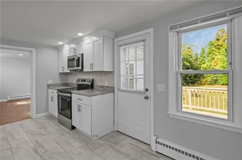 3 Creighton Place Coventry RI 02816