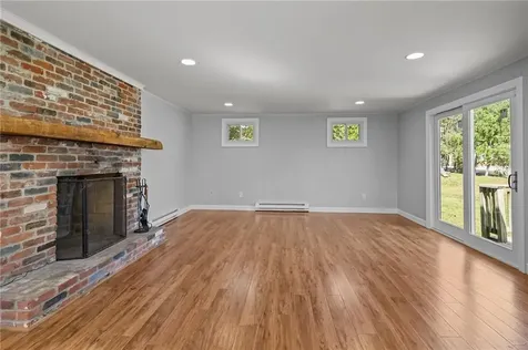 3 Creighton Place Coventry RI 02816