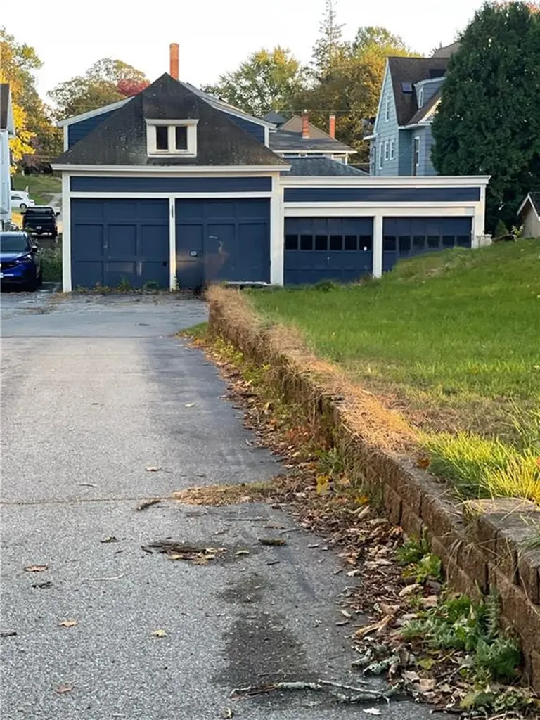 56 Winter Street Woonsocket RI 02895