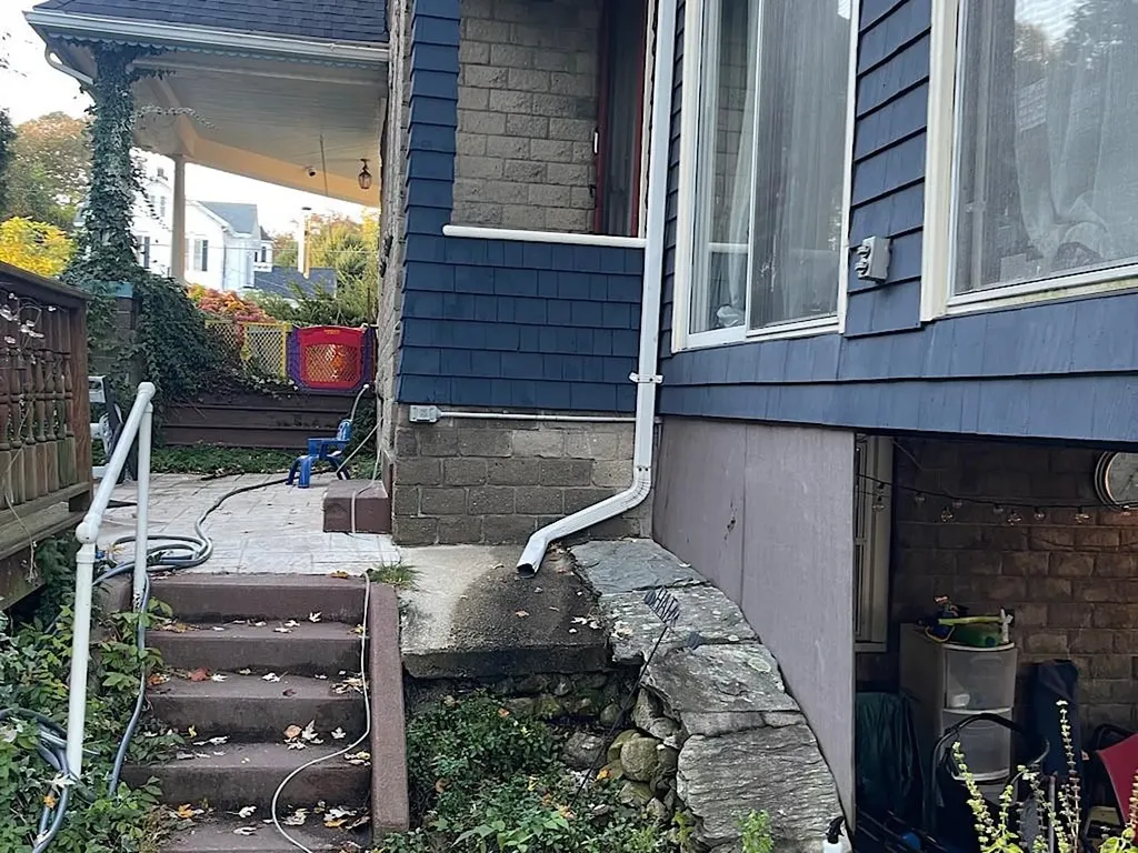 56 Winter Street Woonsocket RI 02895