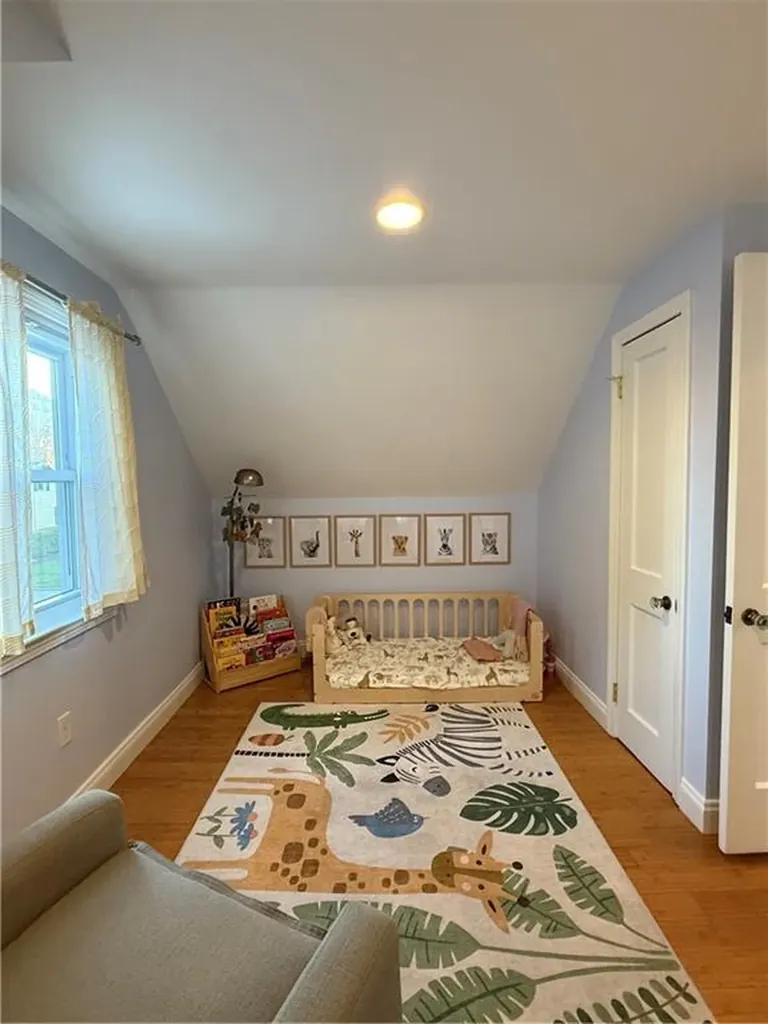 173 Maplecrest Drive Pawtucket RI 02861