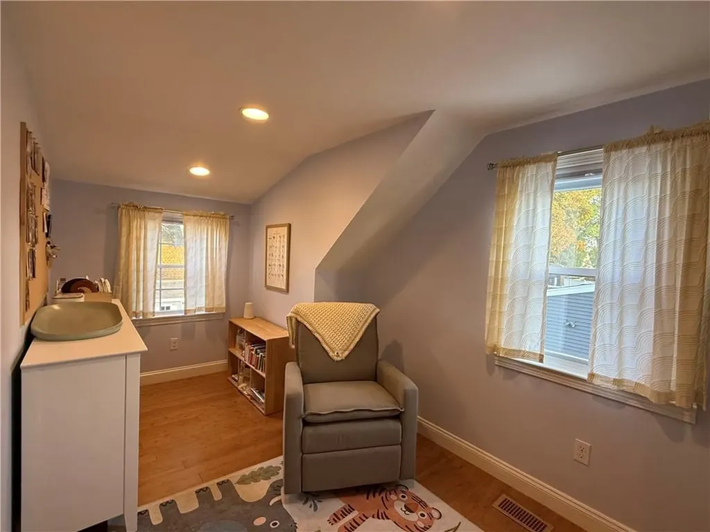 173 Maplecrest Drive Pawtucket RI 02861