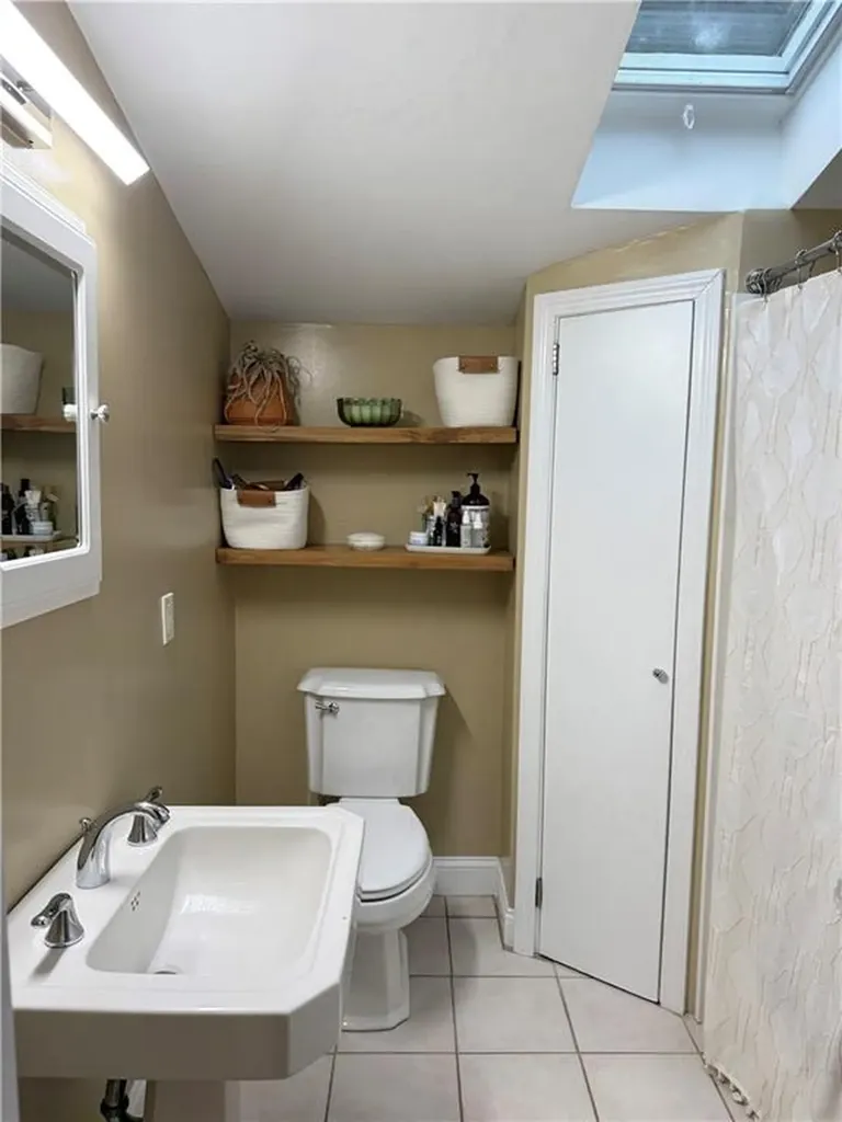 173 Maplecrest Drive Pawtucket RI 02861