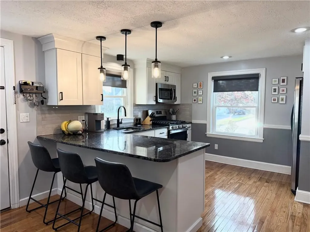 173 Maplecrest Drive Pawtucket RI 02861