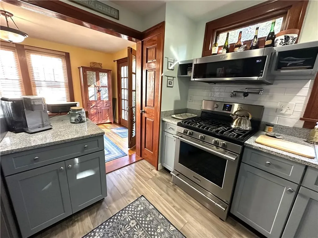 44 George Street Westerly RI 02891