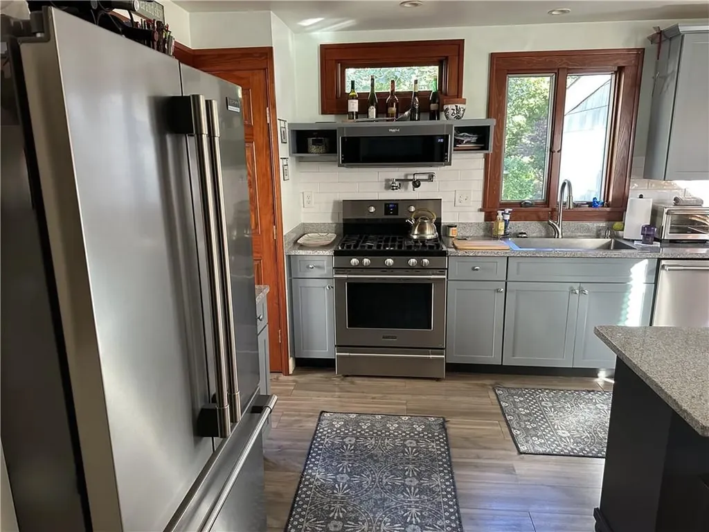 44 George Street Westerly RI 02891