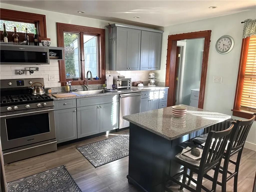 44 George Street Westerly RI 02891
