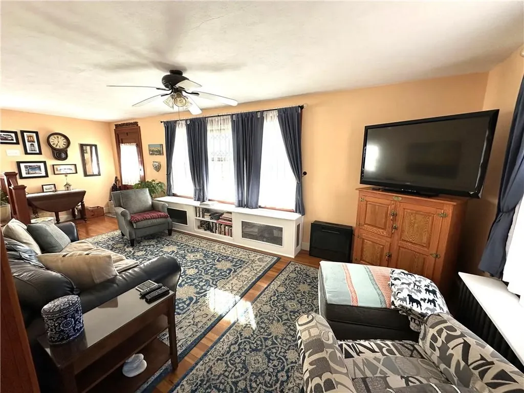 44 George Street Westerly RI 02891