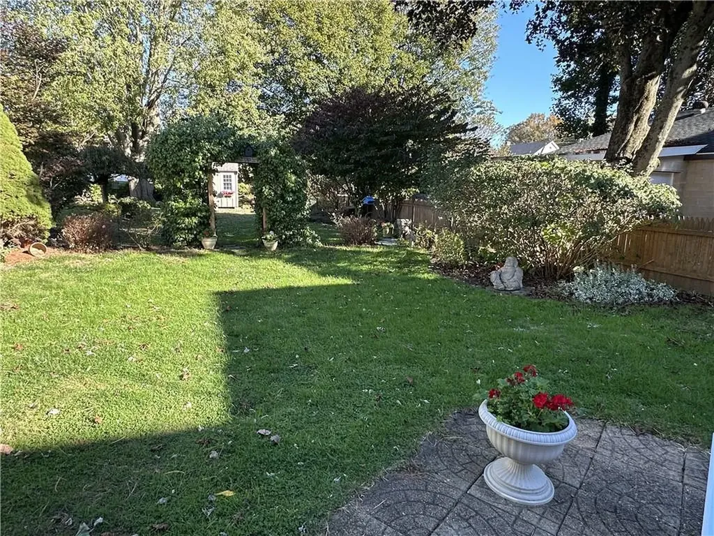 44 George Street Westerly RI 02891