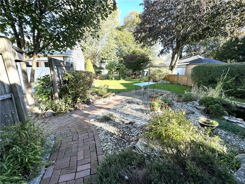 44 George Street Westerly RI 02891