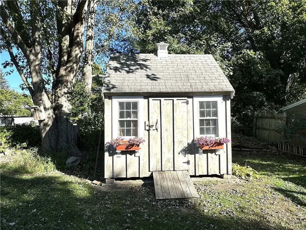44 George Street Westerly RI 02891