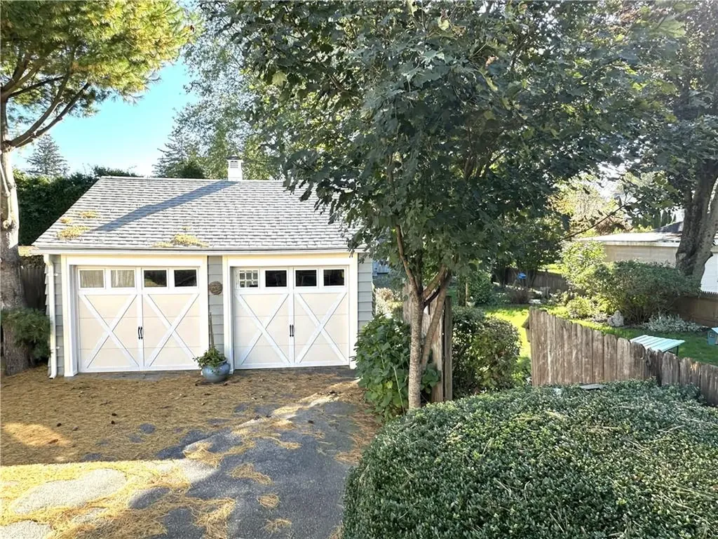 44 George Street Westerly RI 02891