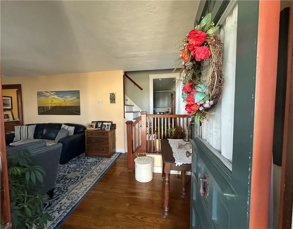 44 George Street Westerly RI 02891
