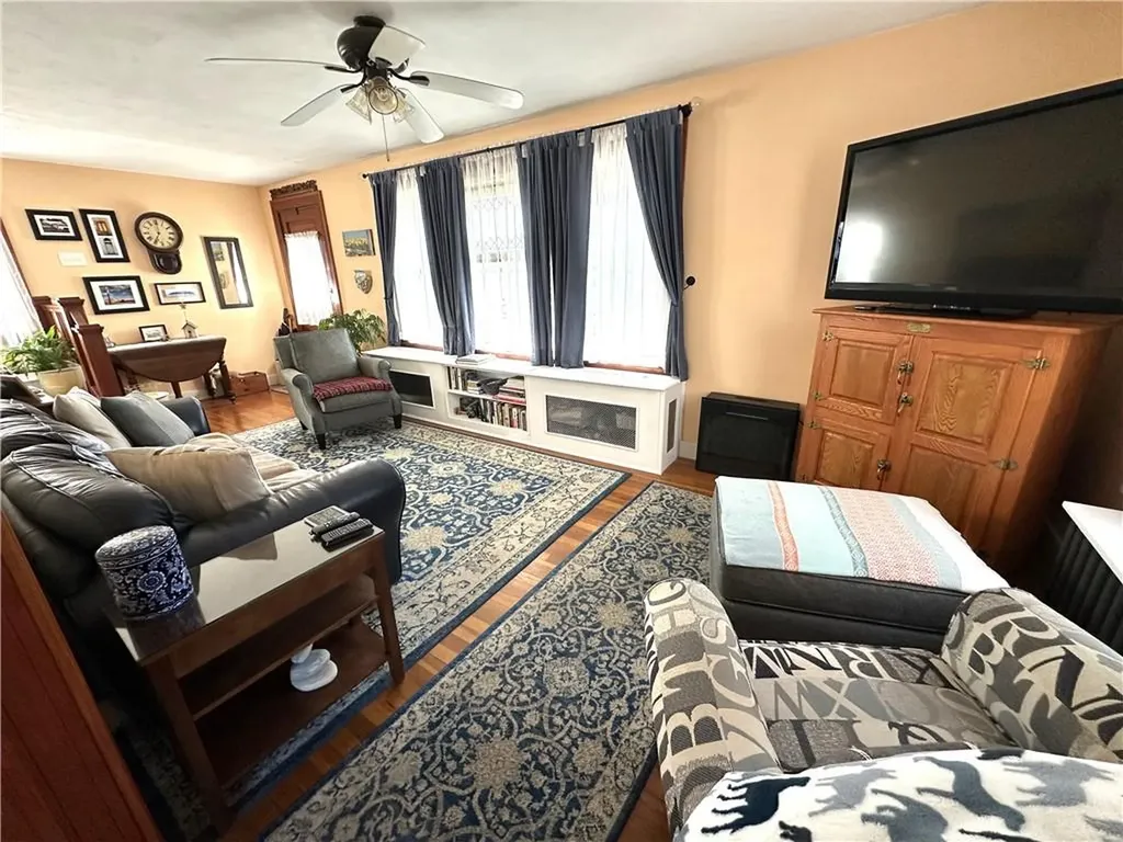 44 George Street Westerly RI 02891
