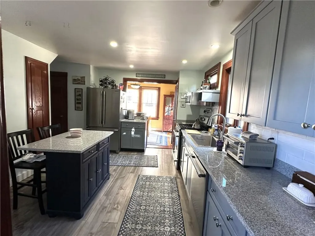 44 George Street Westerly RI 02891