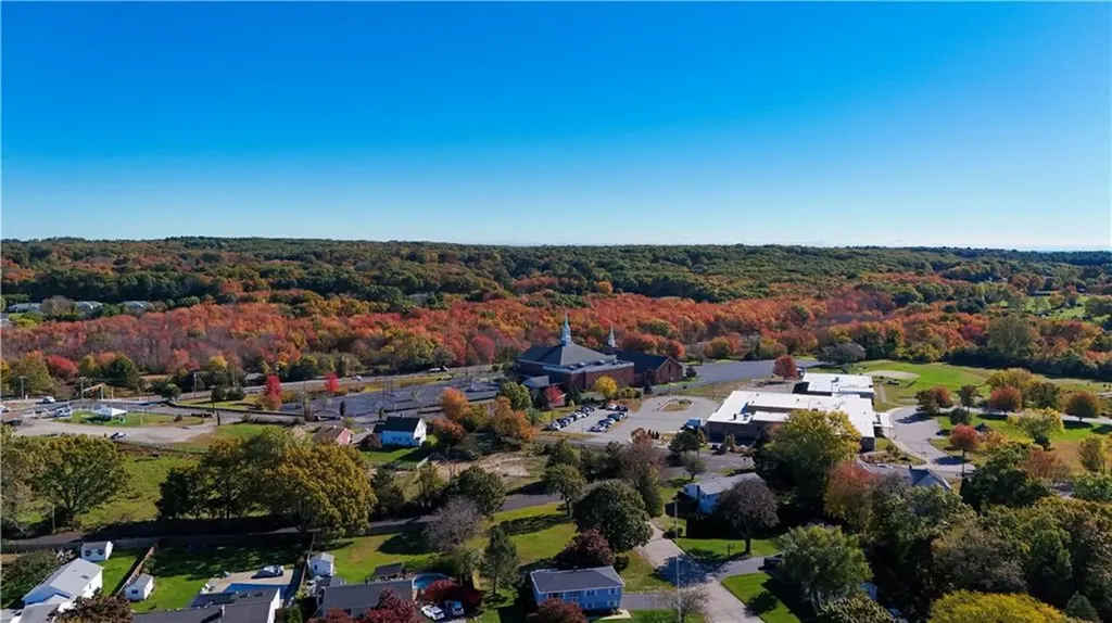 8 Sunset Drive Smithfield RI 02917