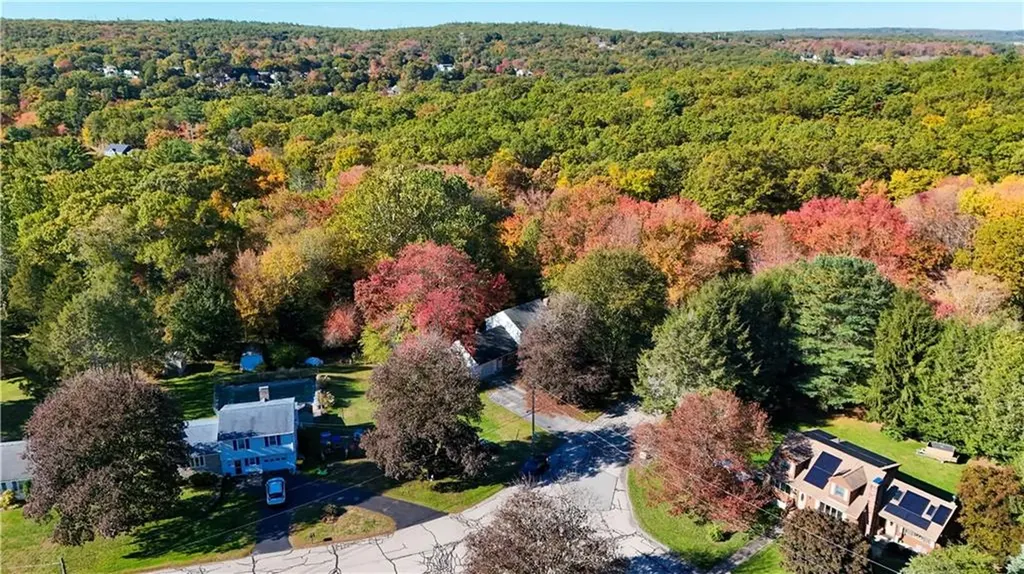 8 Sunset Drive Smithfield RI 02917