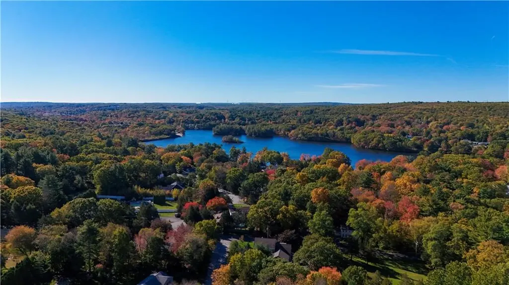 8 Sunset Drive Smithfield RI 02917