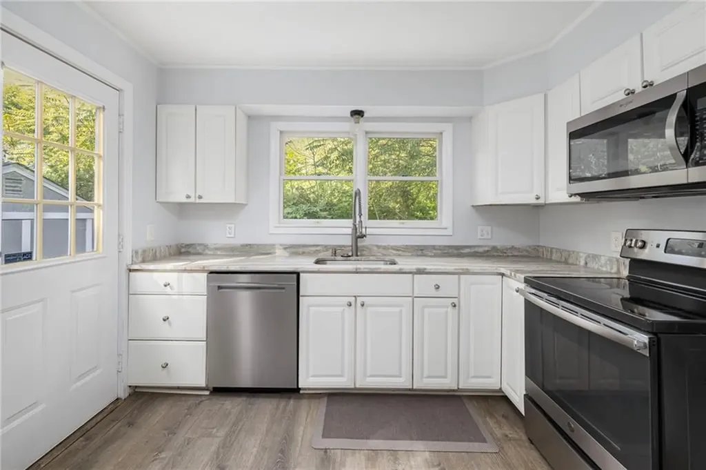 41 Spadina Avenue Warwick RI 02889