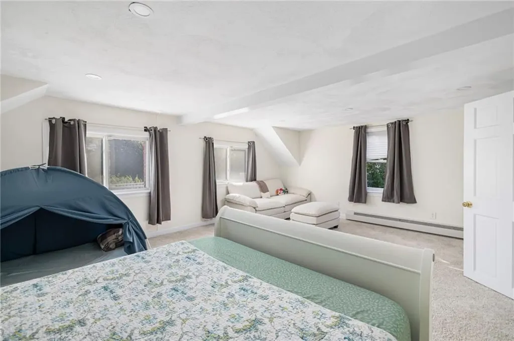 41 Spadina Avenue Warwick RI 02889