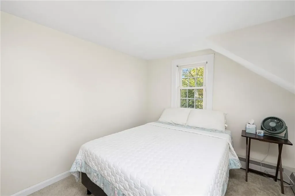 41 Spadina Avenue Warwick RI 02889