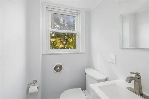 41 Spadina Avenue Warwick RI 02889