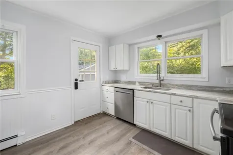 41 Spadina Avenue Warwick RI 02889