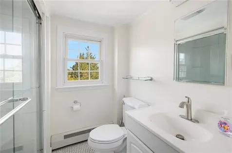 41 Spadina Avenue Warwick RI 02889