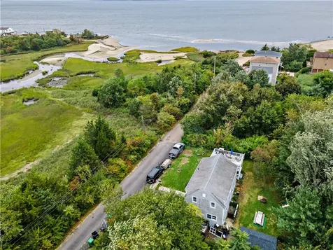 41 Spadina Avenue Warwick RI 02889