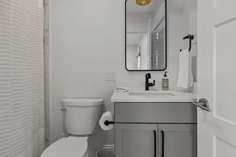 45 Carnegie Abbey Lane Portsmouth RI 02871