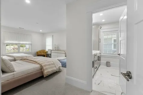 45 Carnegie Abbey Lane Portsmouth RI 02871