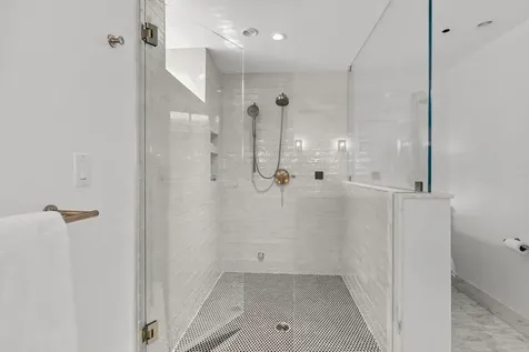 45 Carnegie Abbey Lane Portsmouth RI 02871