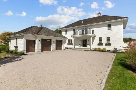 45 Carnegie Abbey Lane Portsmouth RI 02871