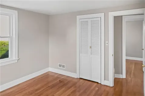 27 Ruth Street Pawtucket RI 02861